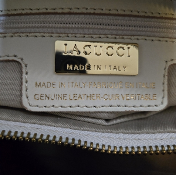 Elegant Cream and Tan Shoulder Bag - Picture 7 of 11